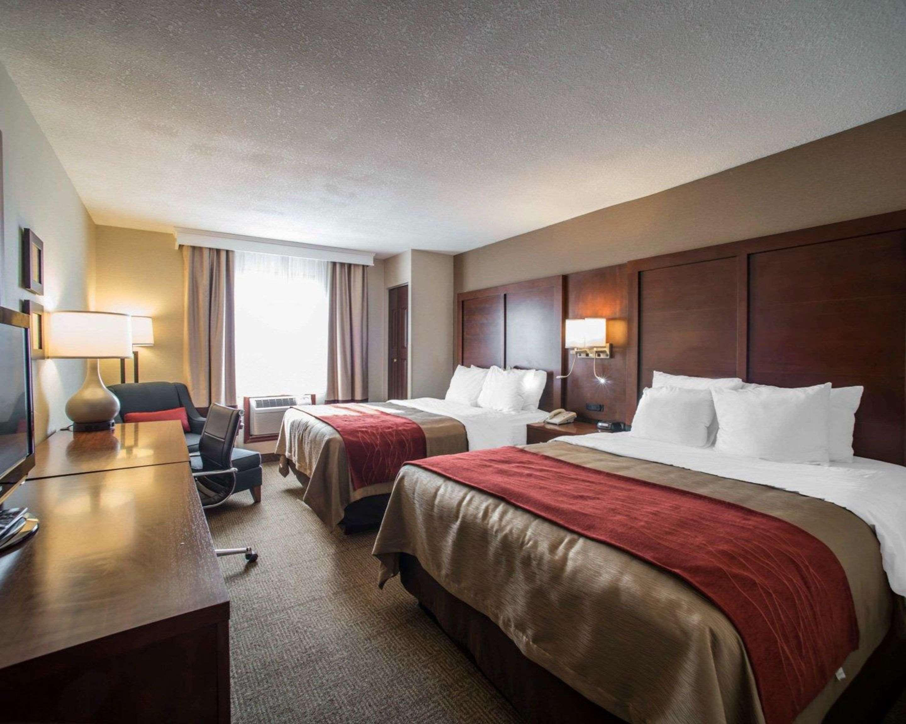 Quality Inn & Suites Boonville - Columbia Экстерьер фото
