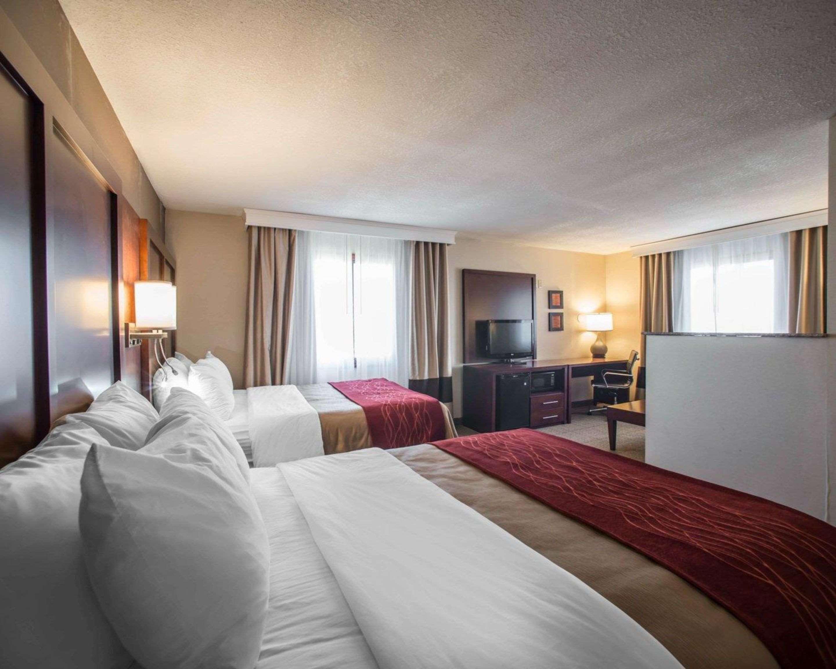Quality Inn & Suites Boonville - Columbia Экстерьер фото