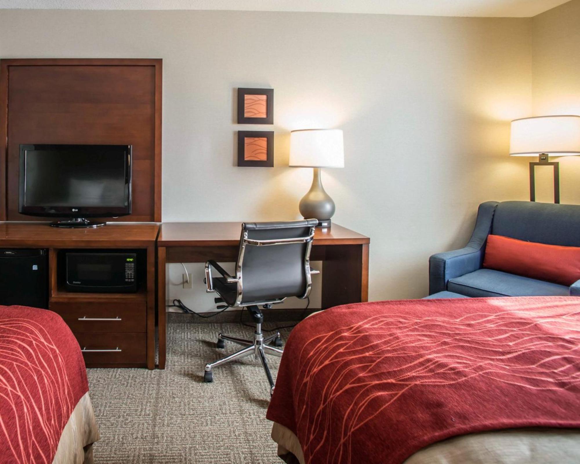 Quality Inn & Suites Boonville - Columbia Экстерьер фото