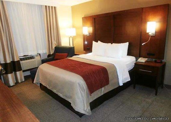 Quality Inn & Suites Boonville - Columbia Экстерьер фото