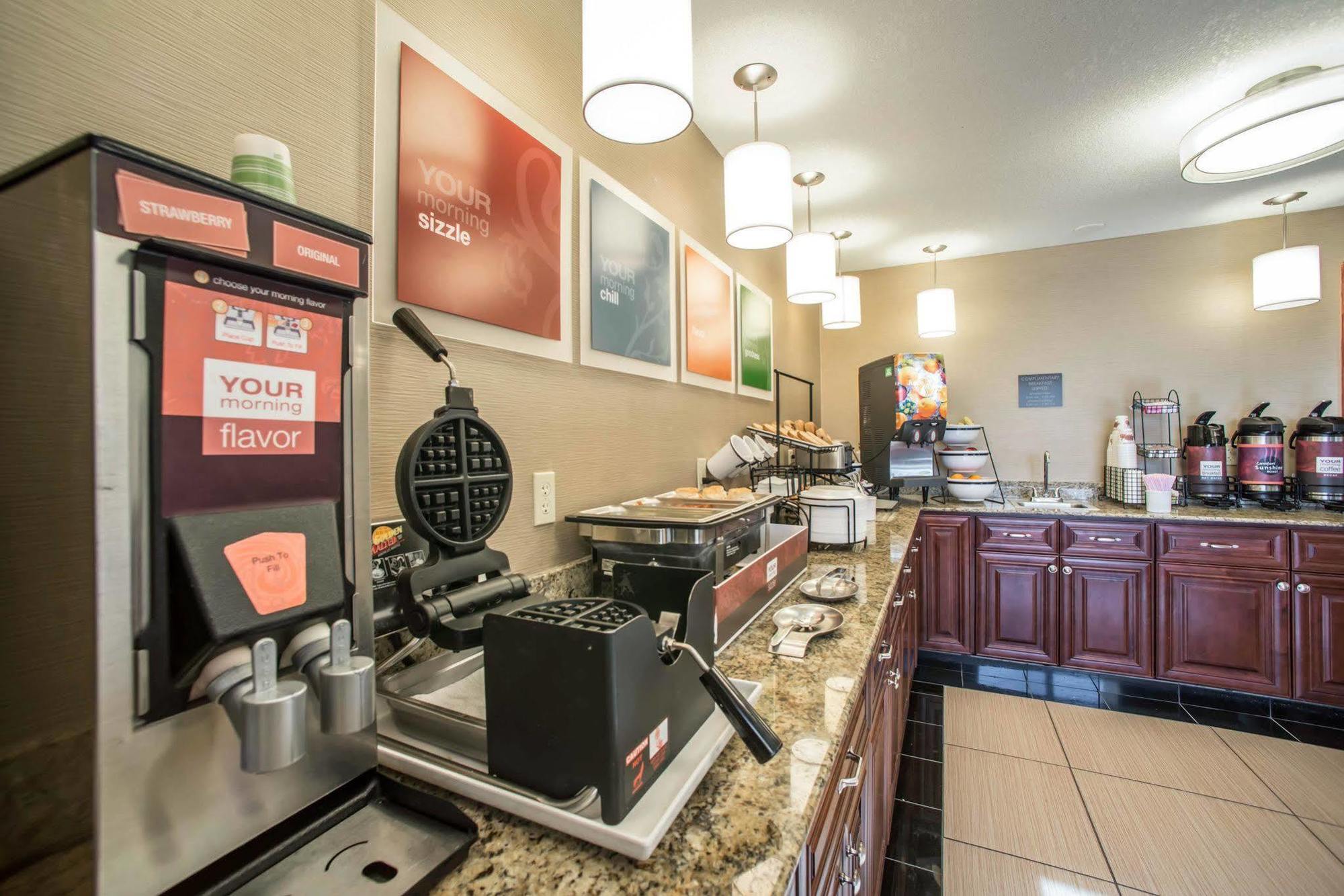 Quality Inn & Suites Boonville - Columbia Экстерьер фото