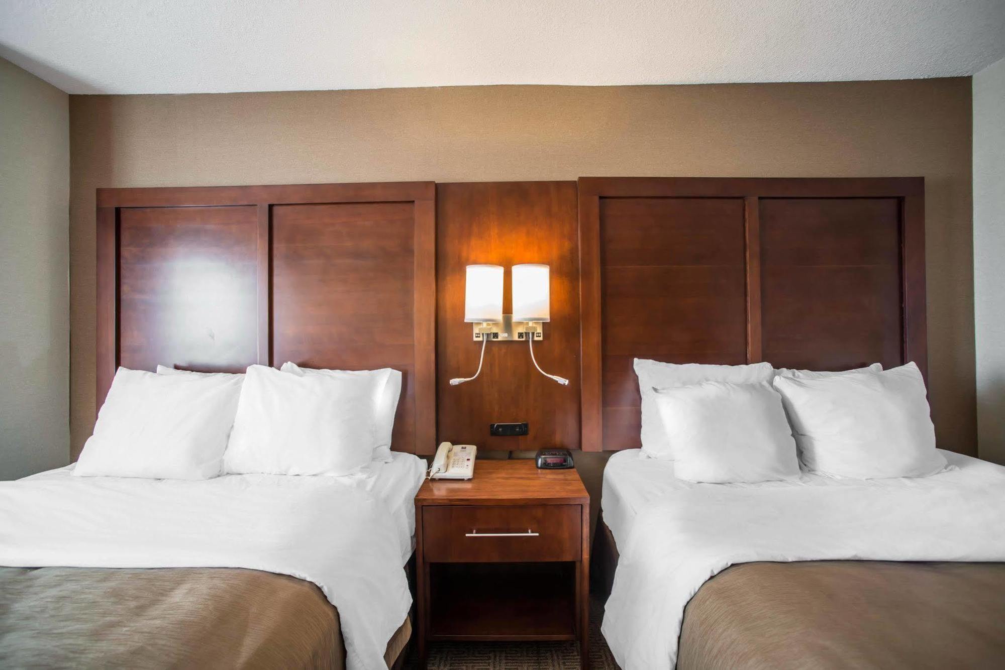Quality Inn & Suites Boonville - Columbia Экстерьер фото