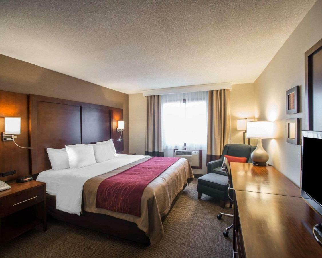 Quality Inn & Suites Boonville - Columbia Экстерьер фото